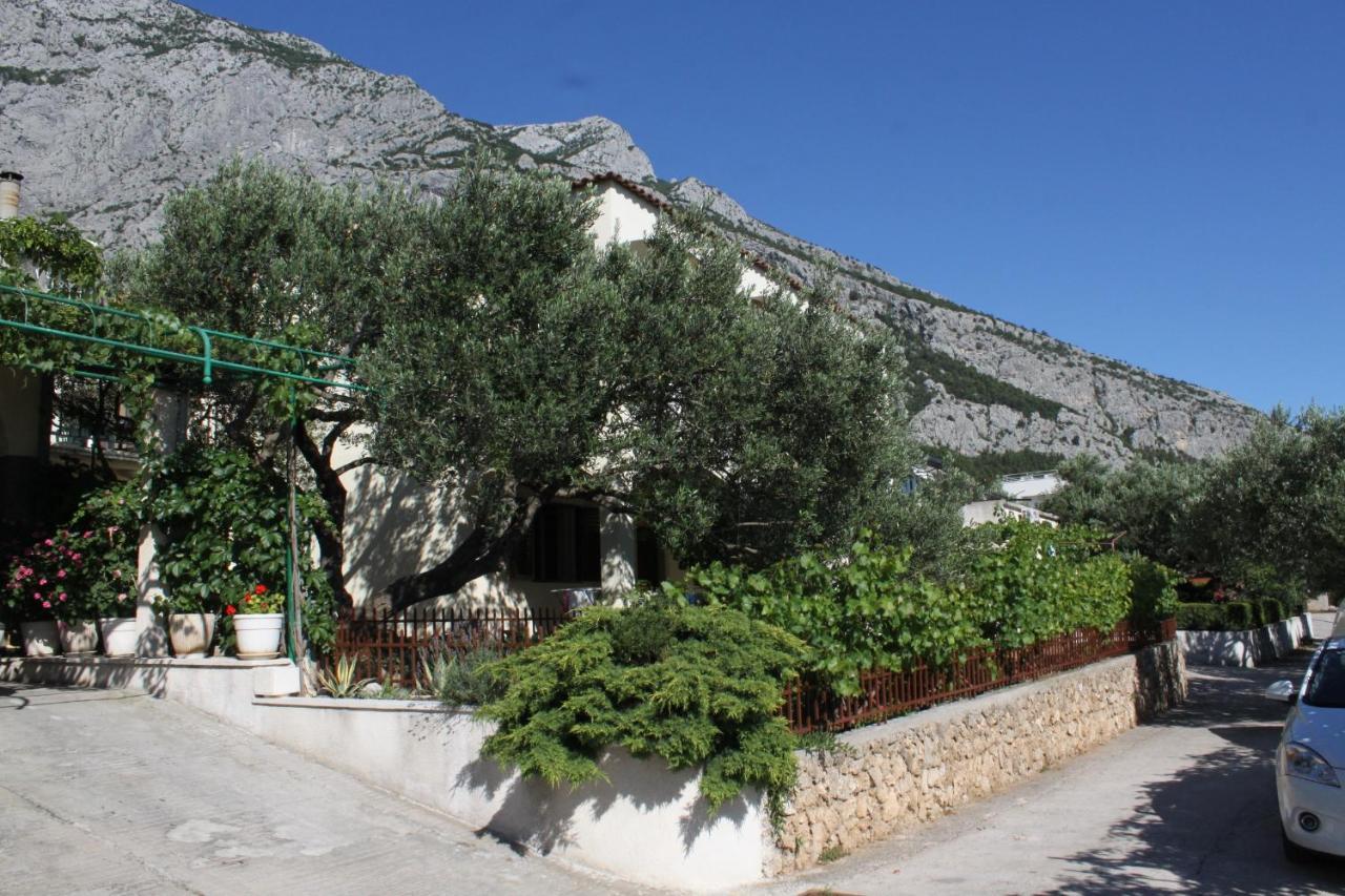 Apartments With A Parking Space Makarska - 6792 Exterior photo