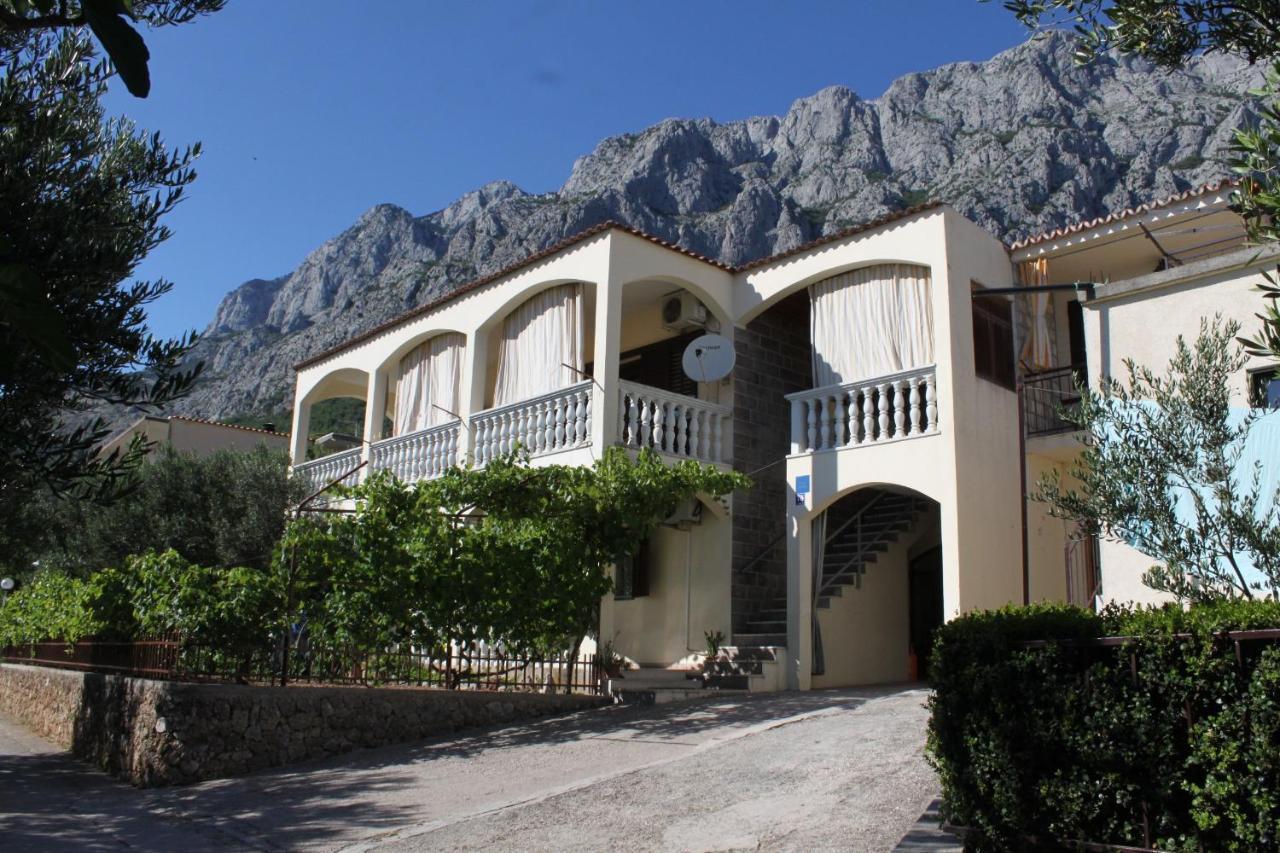 Apartments With A Parking Space Makarska - 6792 Exterior photo